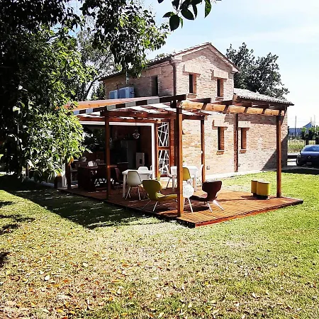 Il Fienile Del Borgo Oda ve Kahvaltı Iesi